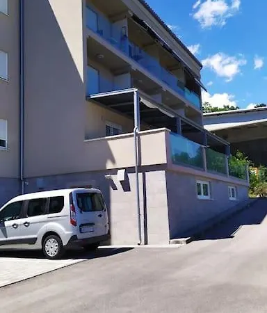 Apartman Urban With Its Own Parking Space *
