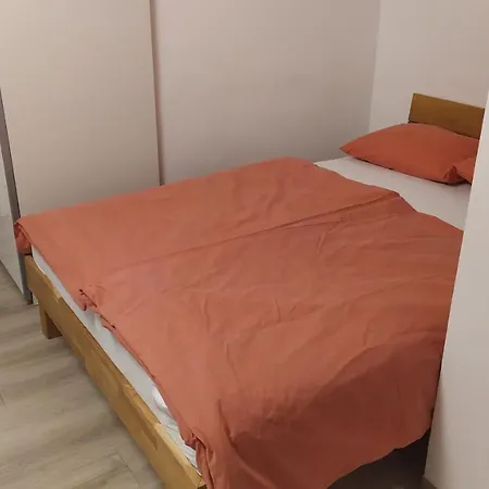 Urban With Its Own Parking Space Apartman