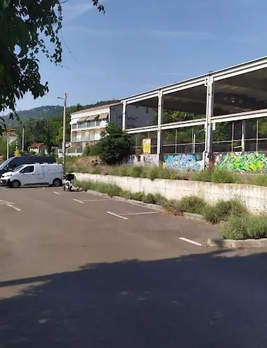 Urban With Its Own Parking Space Appartement *